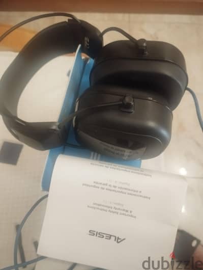 Alesis monitors DRP100 ( used only once , like new )