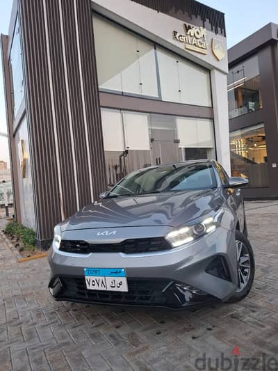 كيا سيراتو ٢٠٢٤ للايجار بسائق او بدون - Kia Grand Cerato 2024 For Rent