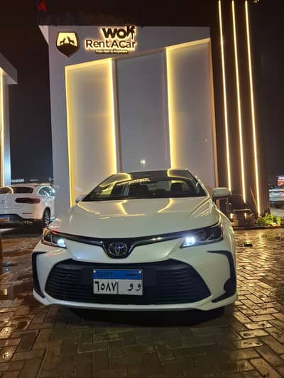 تويوتا كورولا ٢٠٢٠ للايجار بسائق او بدون - Toyota Corolla 2020