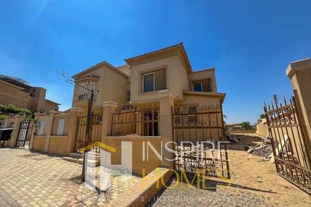 Twin house for sale in one of the most prestigious compounds in Sheikh Zayed City