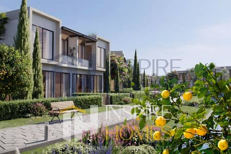 Townhouse for Sale with a Master Bedroom Featuring a Dressing Room + Two Living Rooms