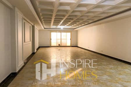 Licensed apartment for rent, 245 sqm – direct sea view