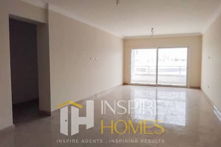 Apartment for rent on a high floor with an open view directly on 14 May Street