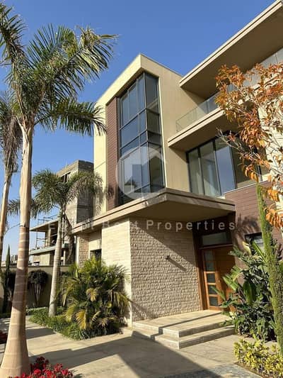 VILLA FULLY FINISHED | EARLY DELIVERY | FOR SALE IN THE ESTATES BY SODIC | NEXT TO BEVERLY HILLS & SPHINX AIRPORT | PRIME NEW ZAYED LOCATION