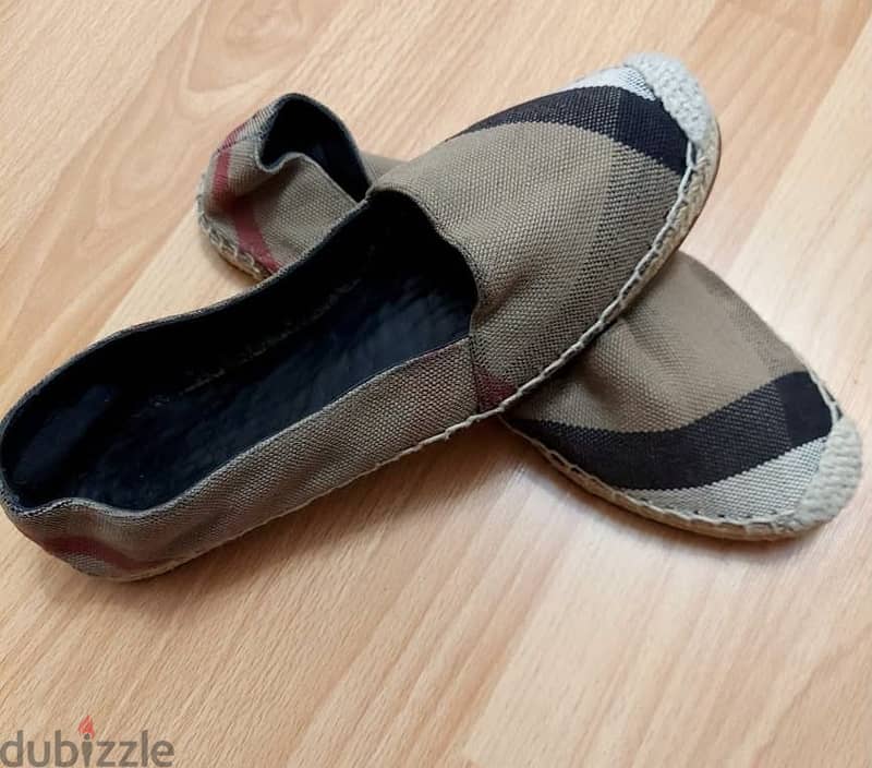 Original Burberry flat as new 2