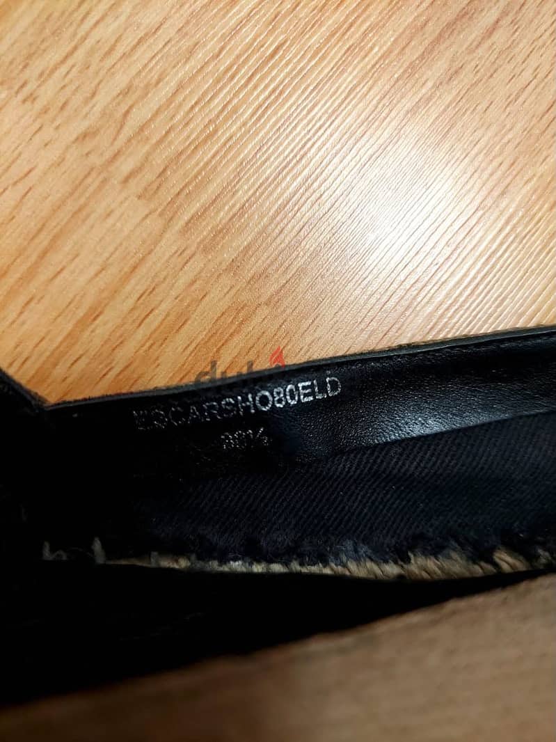 Original Burberry flat as new 3