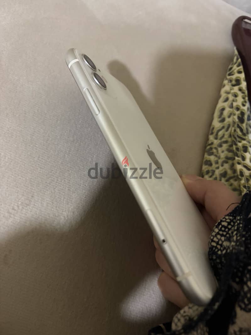 Apple - iPhone 11 2
