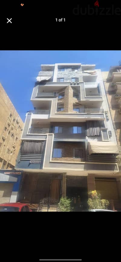 ستديو ارضي منخفض. . المقطم. .  . ٧٠ متر