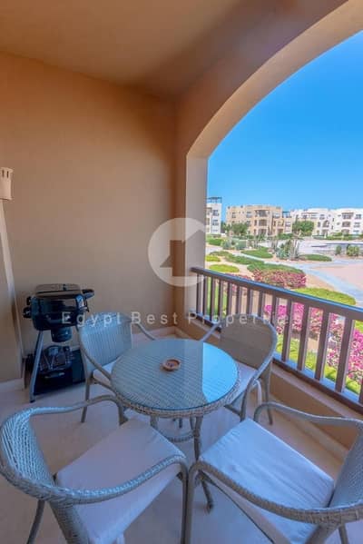 READY TO MOVE APARTMENT 2 BEDS DIRECT LAGOON FURNISHED IN GOUNA