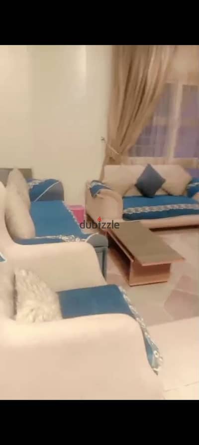  للبيع استوديو تمليك في مدينتي – B7   المساحة: 46 م²  غرفة نوم + حمام  تشطيبات خاصة ومميزة  عدادات كهرباء وغاز ومياه جاهزة  تخصيص وزارة الإسكان  تنازل رسمي داخل جهاز مدينة القاهرة الجديدة   يُباع بالكامل بالفرش والأجهزة الكهربائية والتكييفات