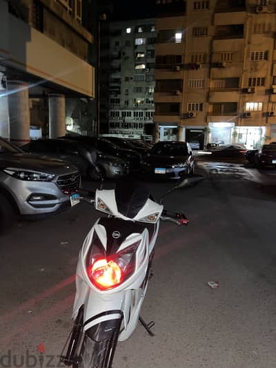 Scooter sym sr