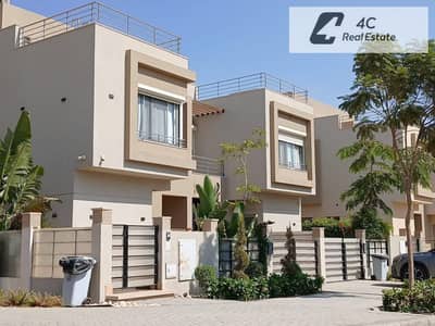 فيلا نوين هاوس 4 نوم برايم لوكيشن 385م بافضل سعر بالماركت في كومبند بالم هيلز نيو كايرو التجمع الخامس Palm Hills New Cairo Compound Fifth Settlement