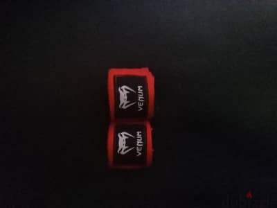 hand wraps بحاله جيده جدا
