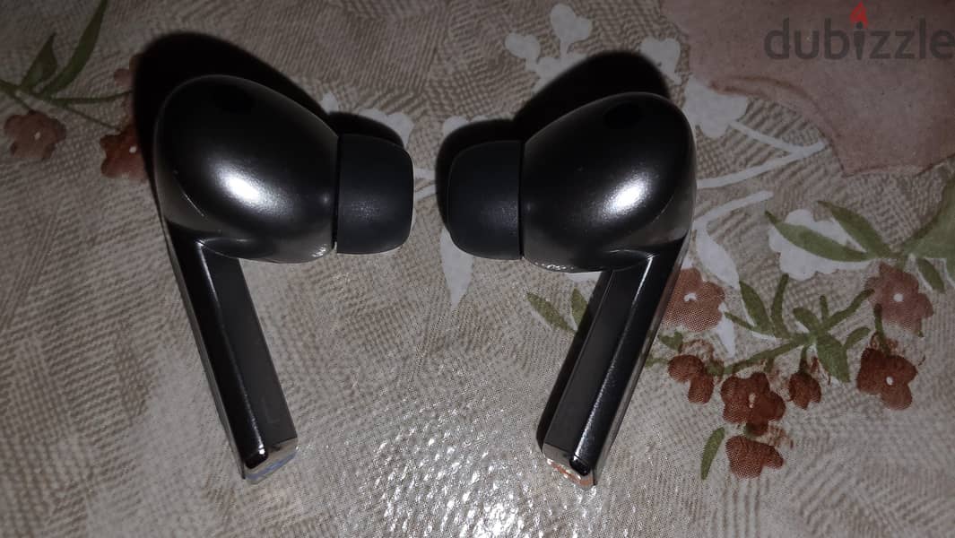 SAMSUNG GALAXY BUDS 3 PRO 10