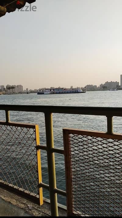 مطعم وقاعة مناسبات على النيل