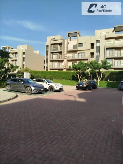 شقة ريسيل 182 م في مرحلة Moon residence باقل من سعرها 200 الف 3 نوم بكومباند فيفث سكوير المراسم التجمع الخامس Al Marasem Fifth Square