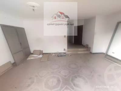 Apartment for sale in Nasr City, the seventh neighborhood, near Sayeda Khadija School. The apartment has a share in the land and is registered with the real estate month.