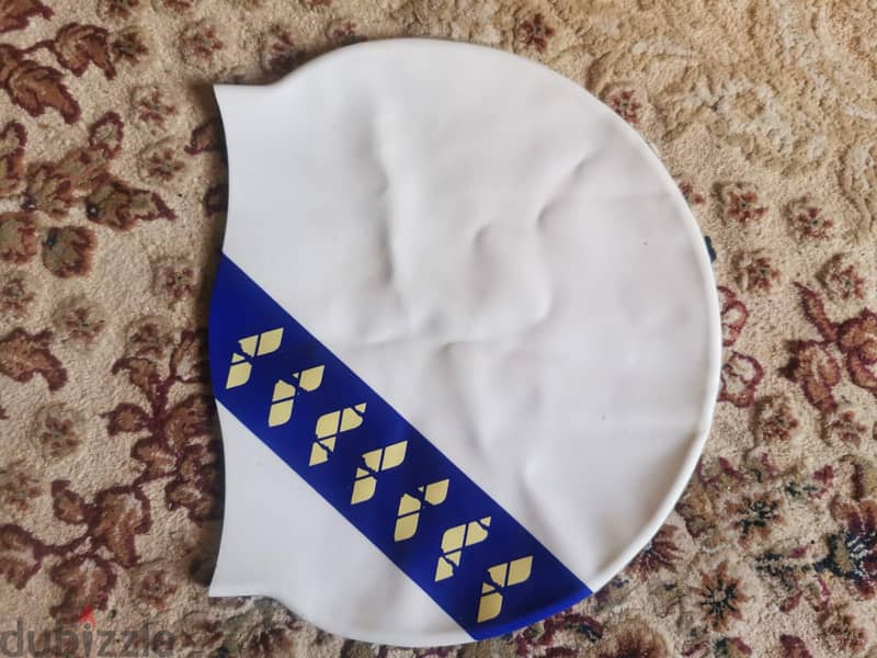 white Arena Team Stripe cap 1
