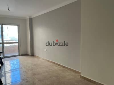 Apartment for rent in Teegan 1 Compound, Zahraa El Maadi, corner view overlooking the lake. Area: 105 sq mConsists of 2 bedrooms, bathroom, reception,