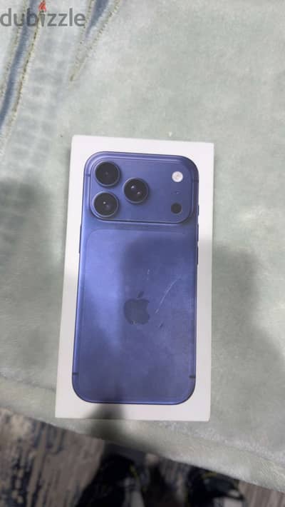 Apple - iPhone 17 Pro