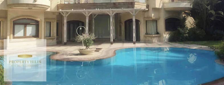 Less than the market price of a villa with a private pool for immediate delivery, 730 meters, the compound has all services: gas, water, electricity, and is inhabited. Villas only feature Golden Gym, a pharmacy, a market, a track, security and guarding throughout the day, and a clubhouse next to Waterway and in front of Al Rehab and the yard mall.