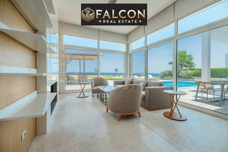فيلا Villa  على البحر Fully Finished للبيع تقسيط بجوار فوكا باي راس الحكمة دقايق من Hacienda  و Azha  الساحل الشمالي
