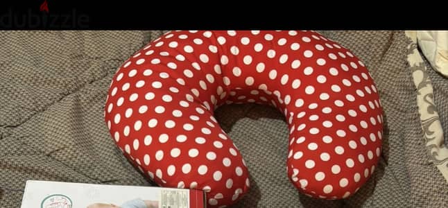 مخدة رضاعة nursing pillow