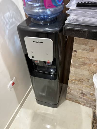 Dispenser Koldair Black with fridge