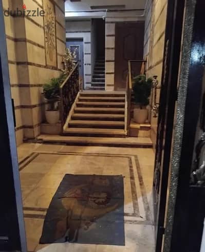 Apartment in Miami, 56th Street, 5th floor, 2 bedrooms, 2 bathrooms, elevator. Price: $1.7 million, negotiable for serious buyers. For more details, c