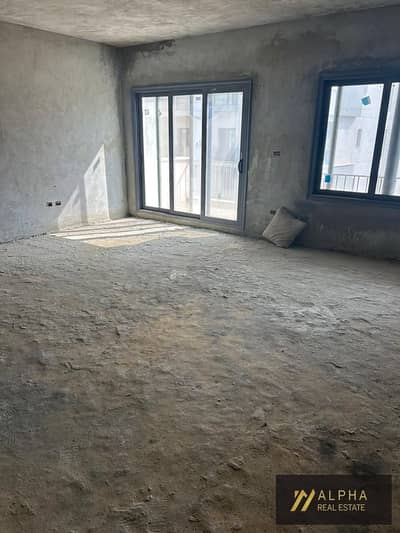Apartment for Sale in Eastown – New Cairo | 156 sqm | 2 Bedrooms + Maid’s Room | Corner Unit | 4th Floor | Open & Landscape Views