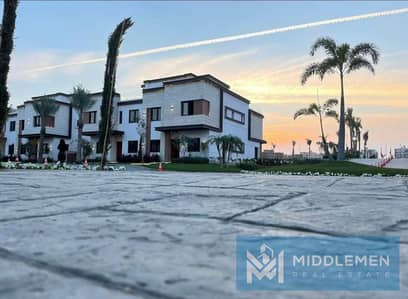 تاون هاوس ميدل 176متر 4 غرف نوم موقع مميز وسعر مميز مقدم واقساط في كمبوند ازار 2 القاهر الجديدة - Azzar 2 New Cairo