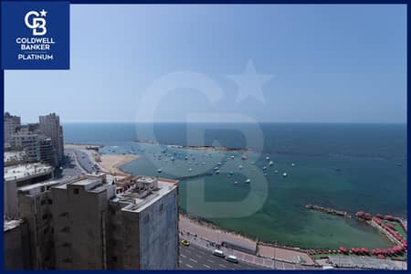 شقة للبيع 135 م ميامي بحر مباشر ( شارع اسكندر ابراهيم ) - فيو مفتوح بالكامل علي البحر - البيع بالعفش و الاجهزه .