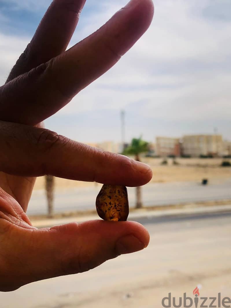 amber stone 3