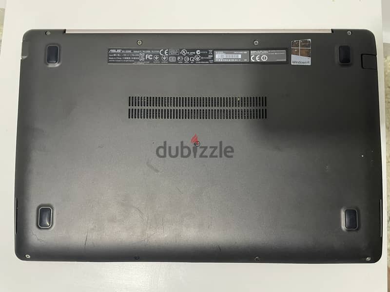 ASUS VivoBook S200E with Touch screen 4