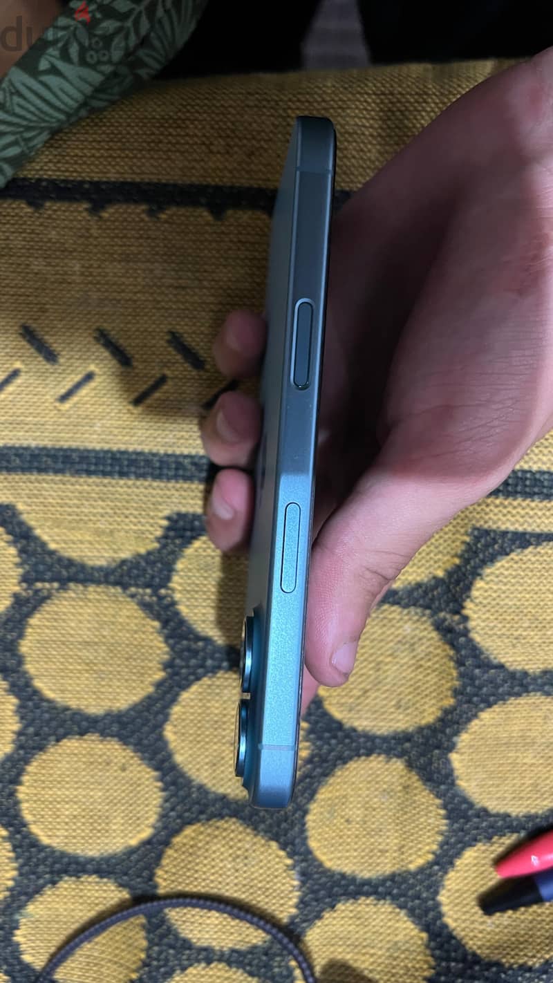 Apple - iPhone 16 1