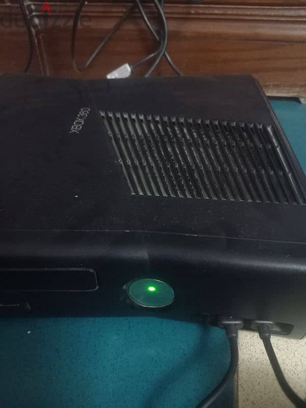 X BOX 360 (SLIM) 2