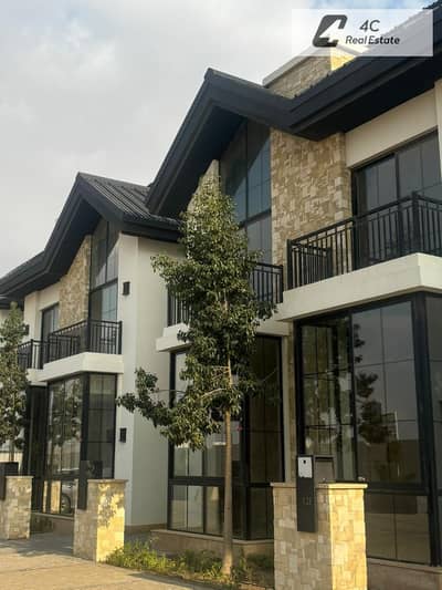 Townhouse ready to move prime location resale below market price in Marq Gardens New Cairo for sale