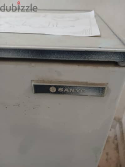 تلاجه Sanyo