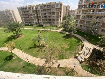  فرصة استثمارية مميزة للبيع في مدينتي – B7 شقة أرضي  بموقع متميز جدًا على ناصية مباشرة، المساحة : 65 م²   الدور: أرضي   التقسيم:   ستوديو
