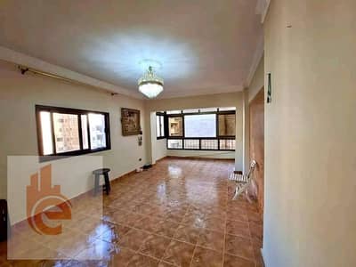 شقـة بـ  تعاونـيــات سموحــة 96 م