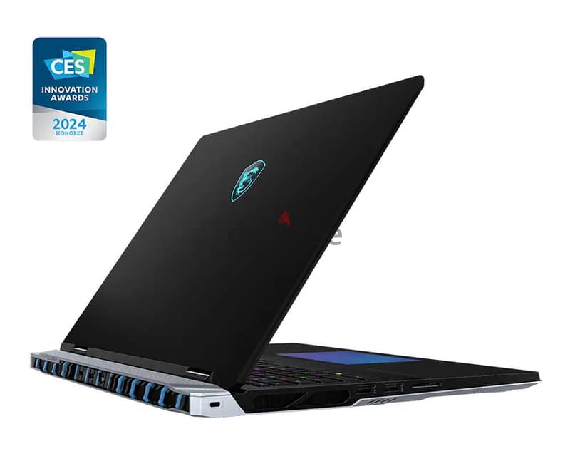MSI Titan 18 HX A14VIG 1