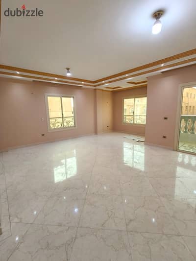 شقة للايجار بالتجمع البنفسج عمارات تشطيب سوبر لوكس