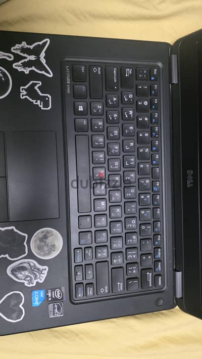 dell latitude e7450 ممتاز وحاله الزيرو كارتين شاشة السعر لسرعه البيع