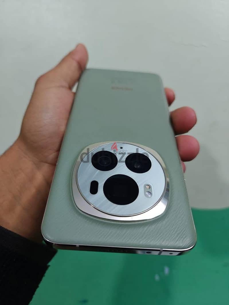 Honor Magic 6 Pro 3