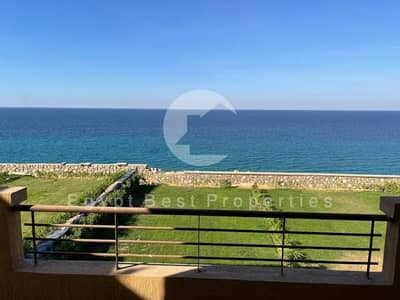 فيلا اول صف على البحر مباشرة استلام فوري بالفرش للبيع في تلال العين السخنة Telal Sokhna