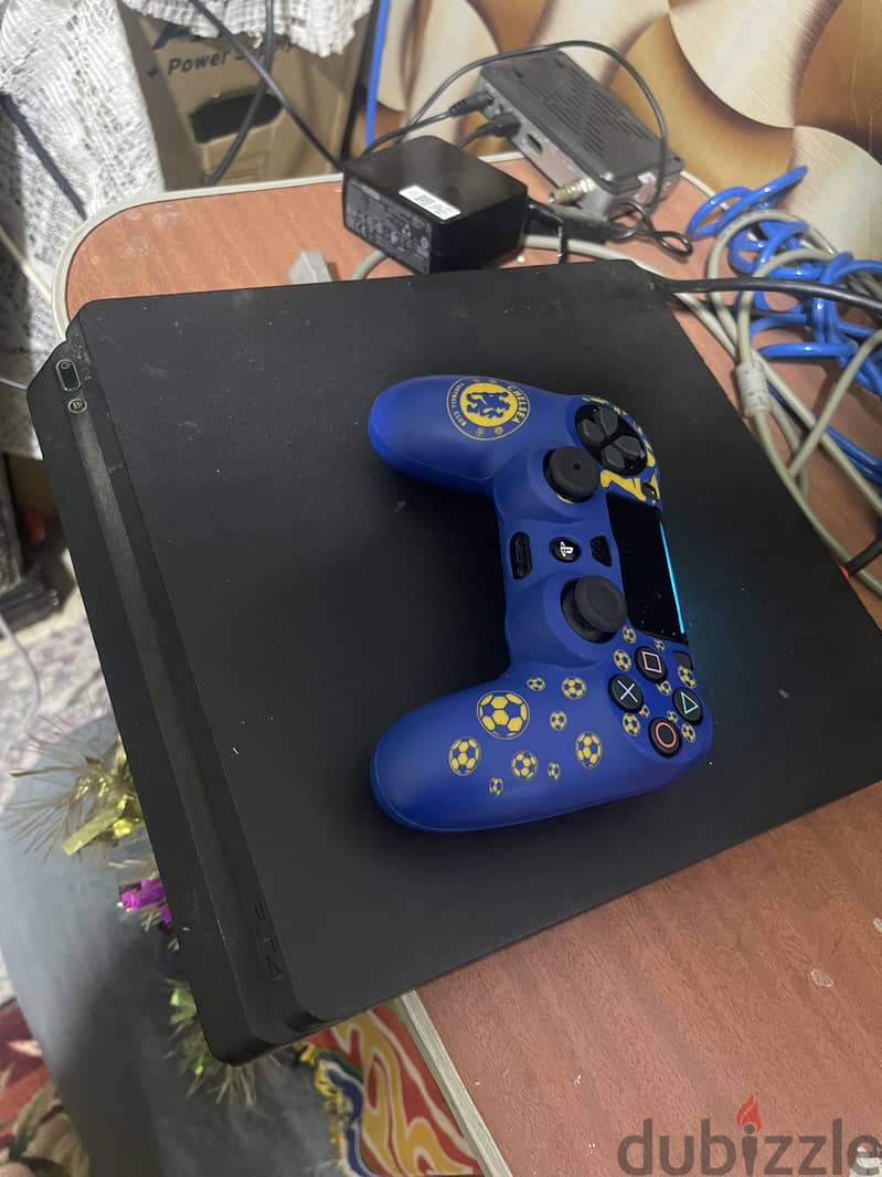 Playstation 4 slim 1