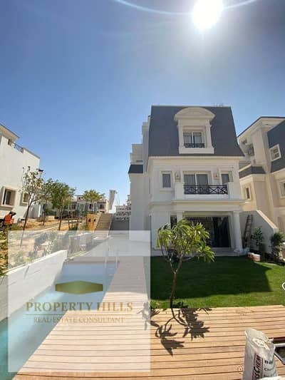 Villa for sale mountain view new cairo 90th street fully finished to move