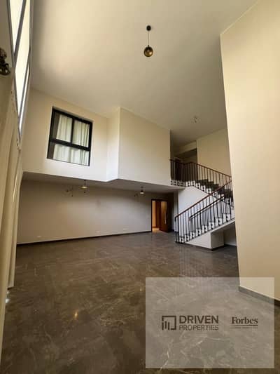 دوبلكس بجاردن متشطب بالتكييفات والمطبخ للإيجار في كمبوند او ويست 6 أكتوبر    O West Compound 6th of October