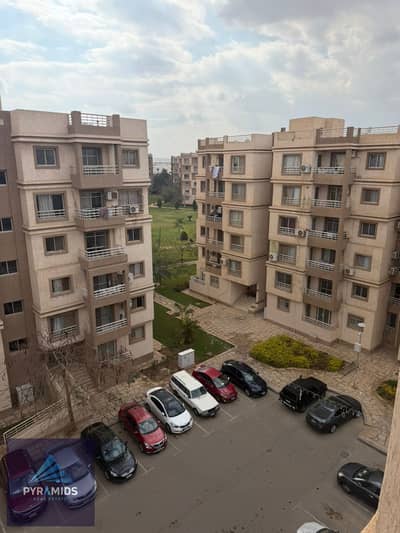 Apartment for Sale in Madinaty – B6  An excellent opportunity to own a spacious apartment in one of Madinaty’s most desirable residential areas,