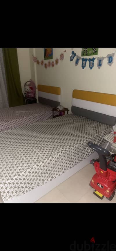 ٢ سرير للبيع بالمراتب